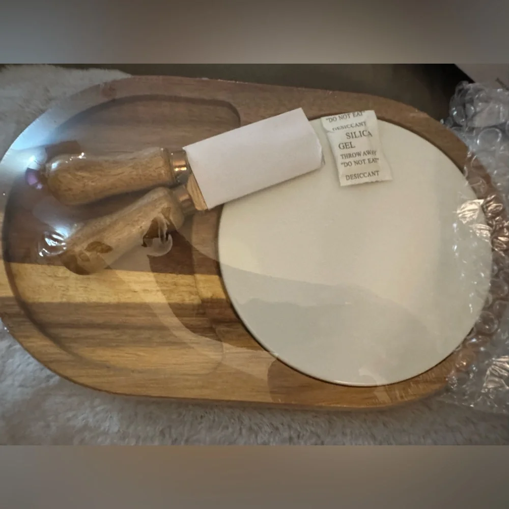 Twine‎ Living Co. Gourmet Wood & Ceramic Cheese Board Gift Set